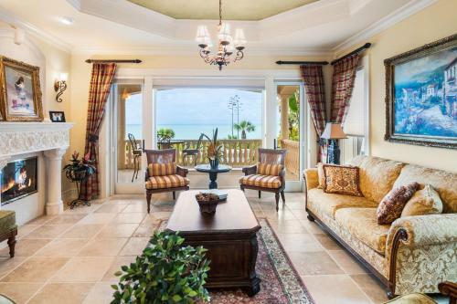 Villa De La Mar At Casey Key