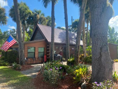 Villa Off The Hook Log Harbor Cabin