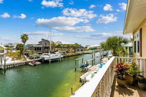 1436 Homeport Dr