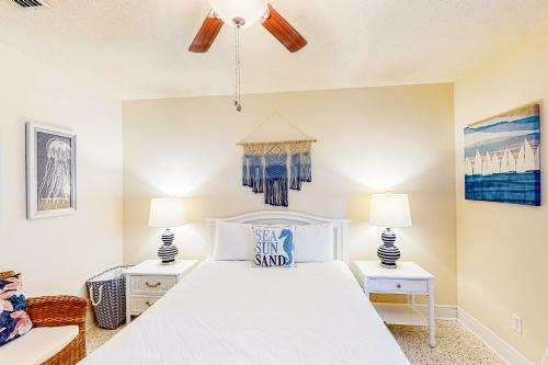 Bungalow By The Sea Unit B