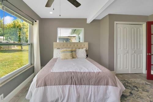 Stylish 3br Oasis Close To Pga Mets Club Med