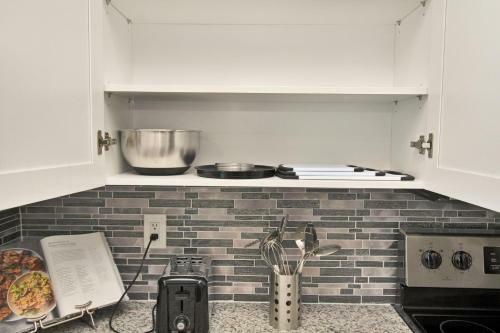 Stylish 3br Oasis Close To Pga Mets Club Med