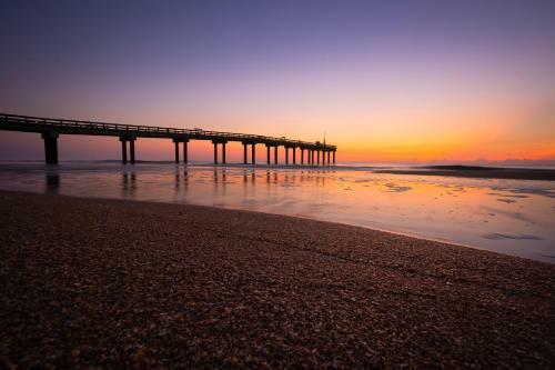 Beachside Beauty At Surfview Paradise