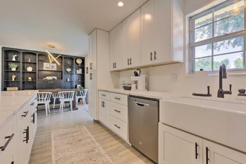Modern-chic Pensacola Home With Spacious Yard!
