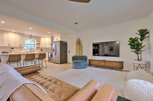Modern-chic Pensacola Home With Spacious Yard!