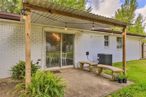 Modern-chic Pensacola Home With Spacious Yard!