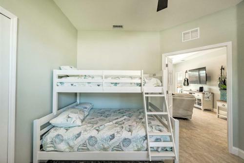 Venice Home With Beach Nearby And Walk To Park!