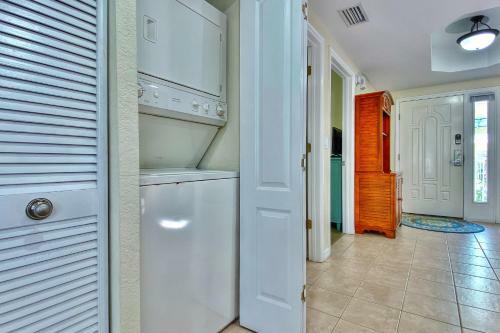 Sunset Vistas Condo 203s