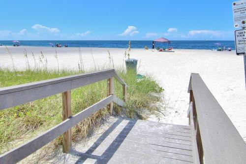 Seaspray Beach Cottage A