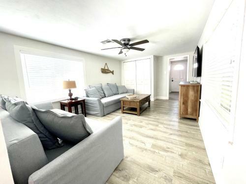 Beach Ave Escape Unit A