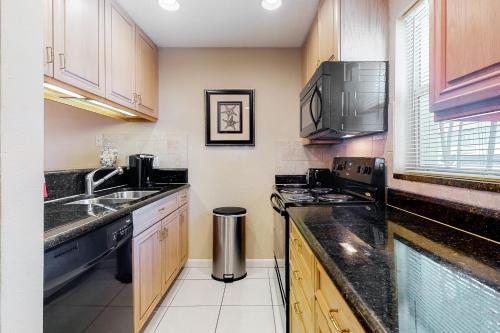Madeira Beach Yacht Club 329a
