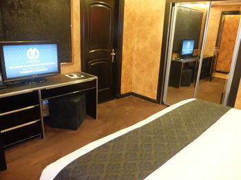 Apartamentos Fields Plaza Suites