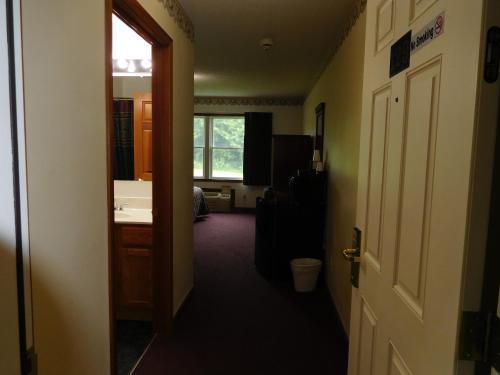 Hotel Attica Inn