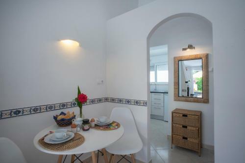 Apartamento Cosy Decorated Studio