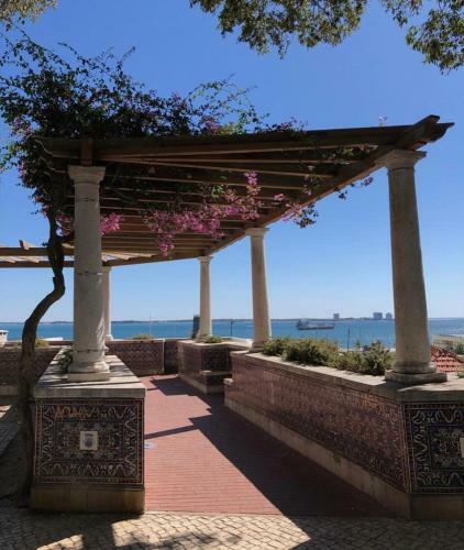 Hostal Mem�rias De Set�bal Al