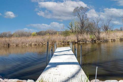 Cozy Lake Cottage With Boat Dock, Kayaks, Bbqgrill