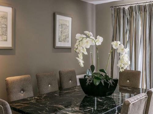 Carus Town House No 6