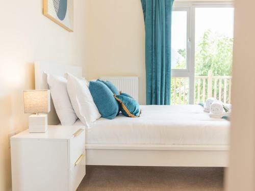 Pass The Keys Farrers View - Stylish Split Level Home In Levens Village
