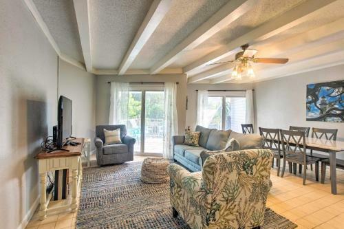 Apartamento St Simons Island Condo About Walk To The Beach!