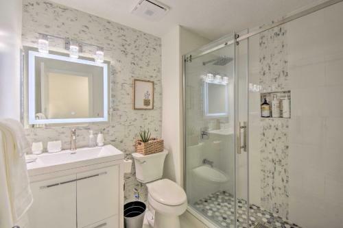 Updated Retreat In Gainesville With Lake View!