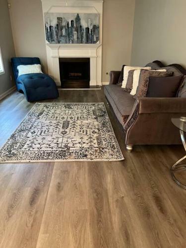 Ritzy Executive Suite