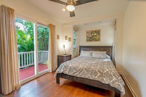 Waimea Point Oceanfront House - (with Air Conditioning)