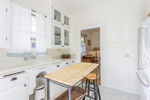 Garden Cottage A & B
