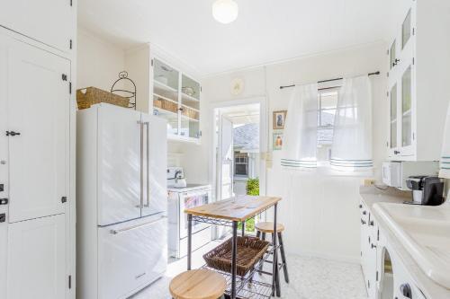 Garden Cottage A & B