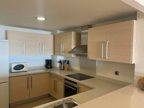 Albamar Frontline Beach Apartment 3 Bedrooms