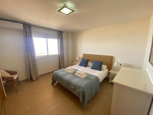 Albamar Frontline Beach Apartment 3 Bedrooms