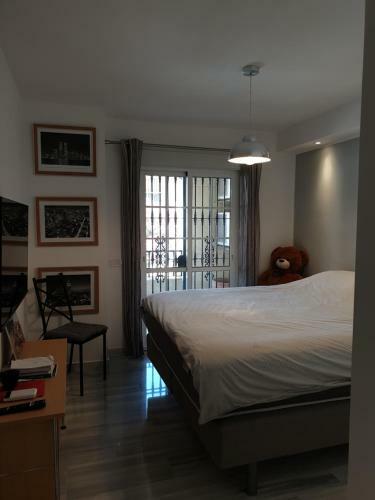 Modern High Spec Three Bedroom Duplex Apartment
