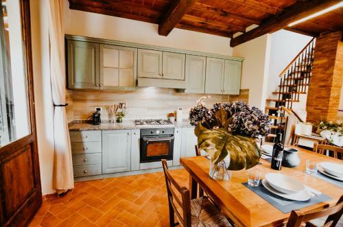 Gattaia Apartments With Swimming Pool