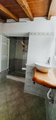 Gattaia Apartments With Swimming Pool