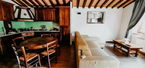 Gattaia Apartments With Swimming Pool