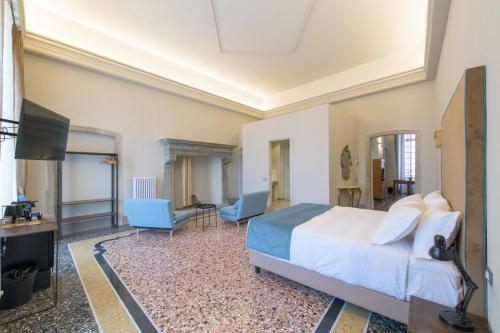 Hostal Palazzo Sertorio Suites