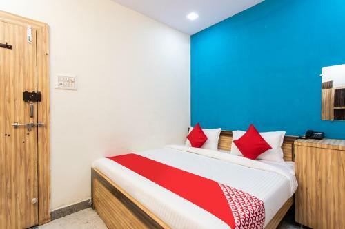 Oyo 24196 Hotel Shreenath Palace