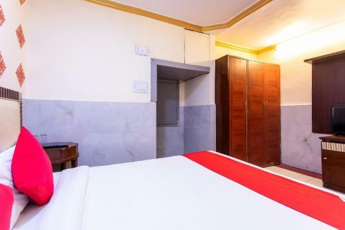Oyo 24196 Hotel Shreenath Palace