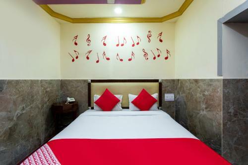 Oyo 24196 Hotel Shreenath Palace