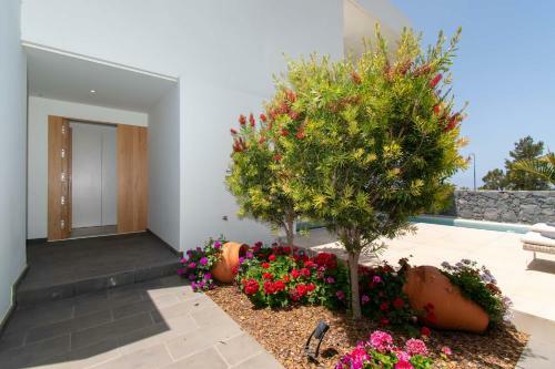 Villa Josefa With Private Heated Pool And Lake Views