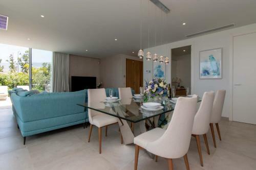 Villa Josefa With Private Heated Pool And Lake Views