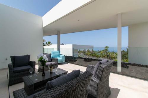 Villa Josefa With Private Heated Pool And Lake Views