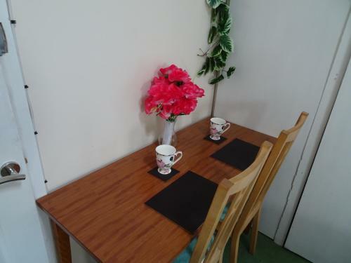 Hostal Charles Inn