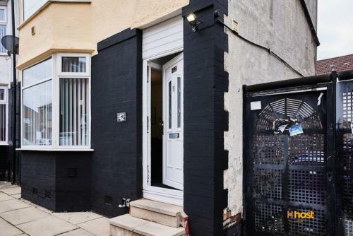 Host Liverpool Peaceful Family Getaway Pets Welcome Parking