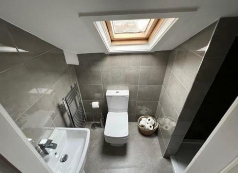 Room 1 (8 Holland Street)