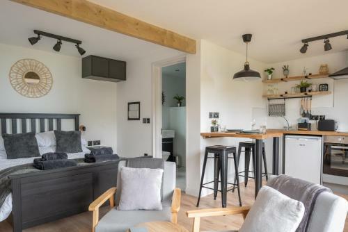 The Jolly Lodge-sea Views-free Parking
