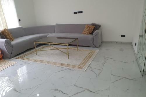 Id 7027 - Private House