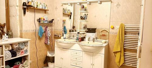 Demeure De 3 Chambres Avec Jardin Clos Et Wifi A Chenoves