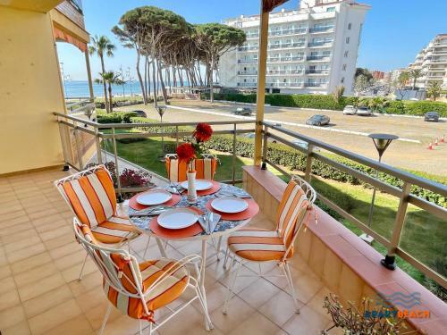 Apartbeach Sol Pins Frente Playa
