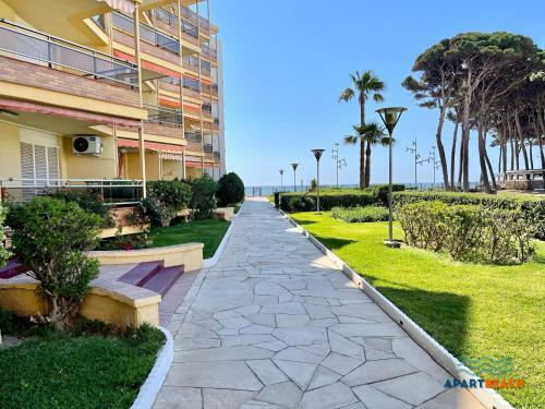 Apartbeach Sol Pins Frente Playa