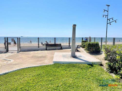 Apartbeach Sol Pins Frente Playa
